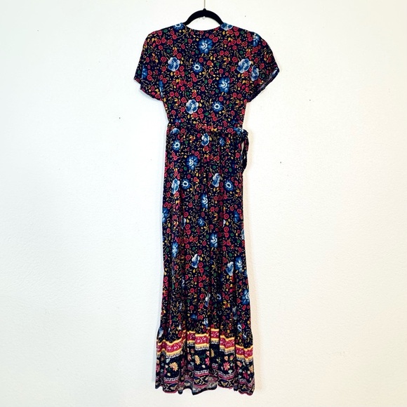 Zesica Floral Boho Wrap Dress - Picture 5 of 7